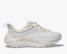 W Hoka Transport 2