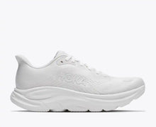 Hoka Women's Clifton 11